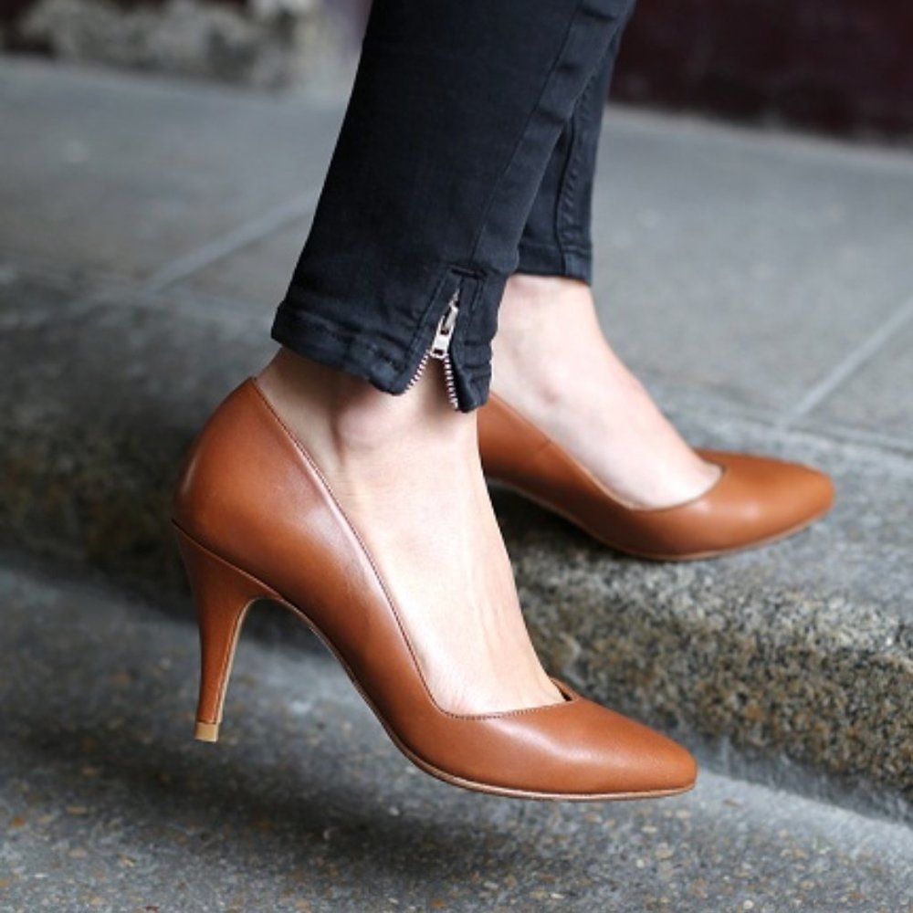 Sezane Tan Leather 'Django' Courts Pumps Heels